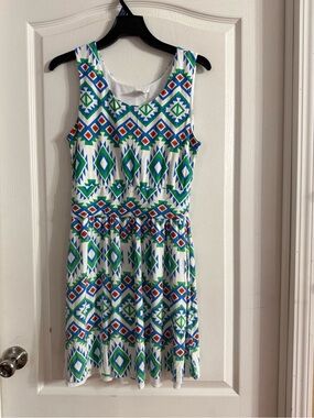 Fantastic Fawn Women’s Aztec Lined Dress Sz L. JN-83